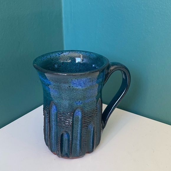 Handmade Wheel Thrown Ceramic Pottery Mug with Brilliant Blue Glaze, Great shape - Picture 2 of 11